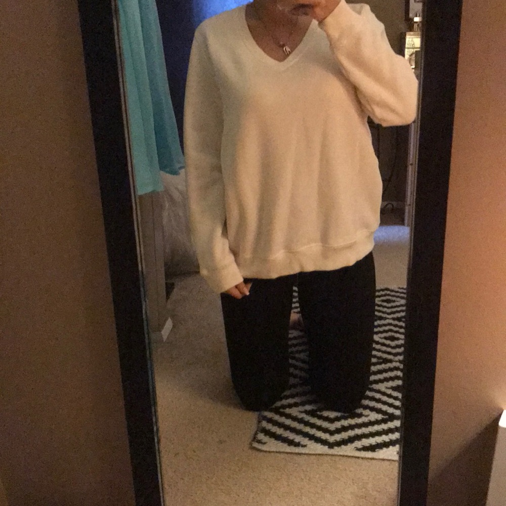 White vneck sweatshirt